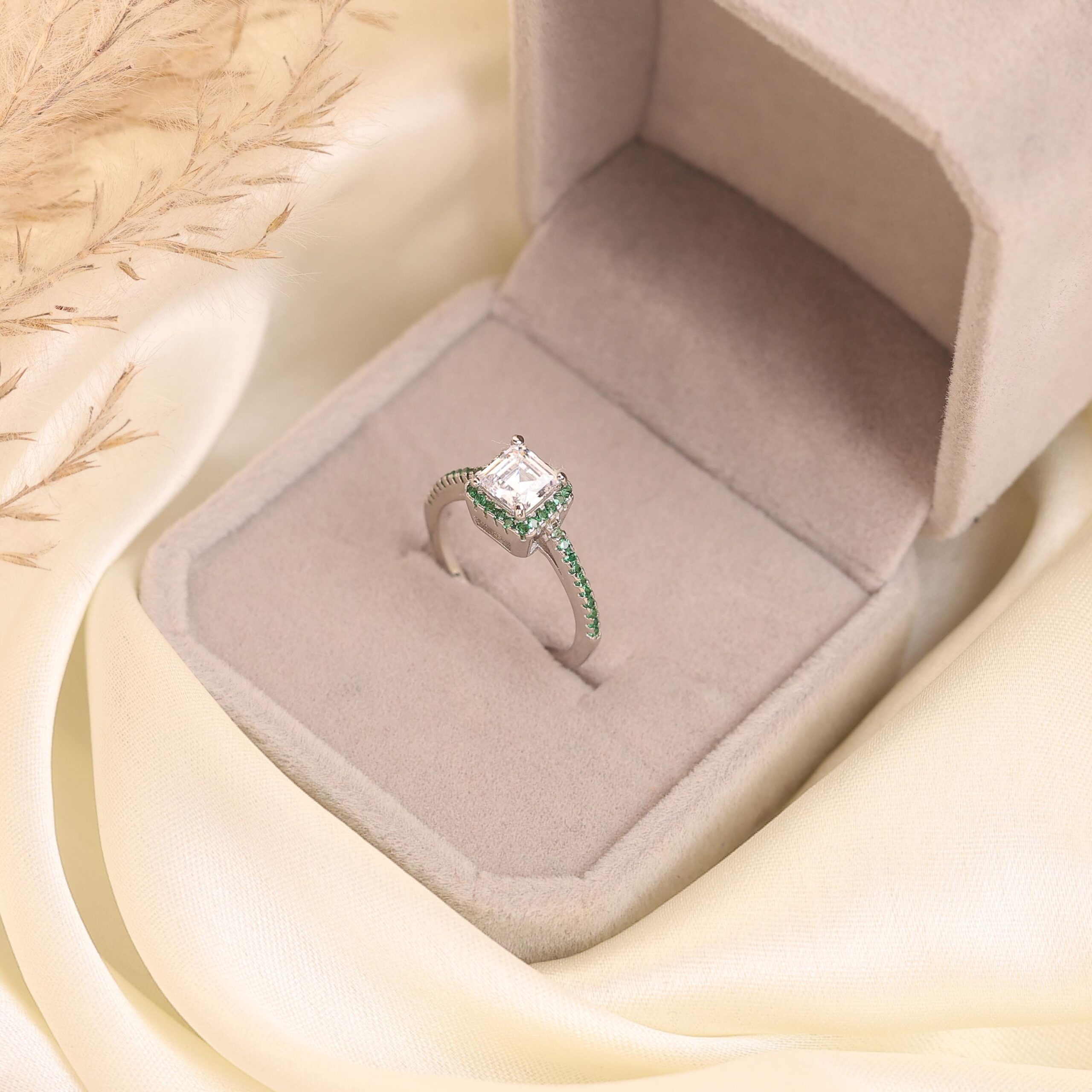 Emerald-Accent Square Diamond Ring - Image 3